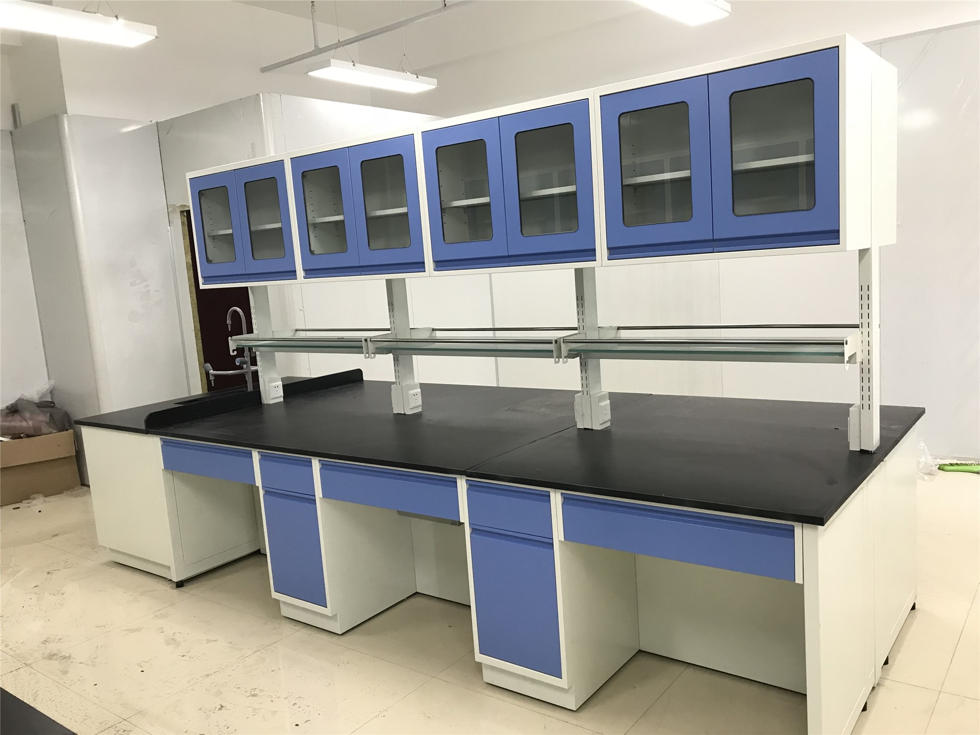 實驗室家具